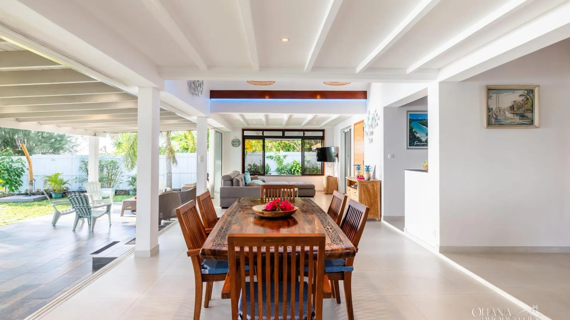 Villa Vanaki - Beautiful Beachfront Villa 4Br W Ac 무레아