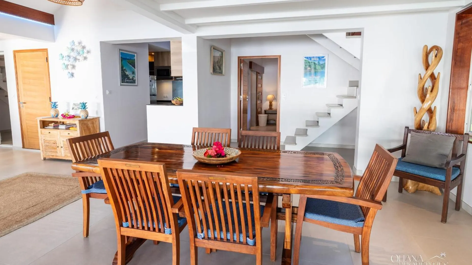 Villa Vanaki - Beautiful Beachfront Villa 4Br W Ac 무레아