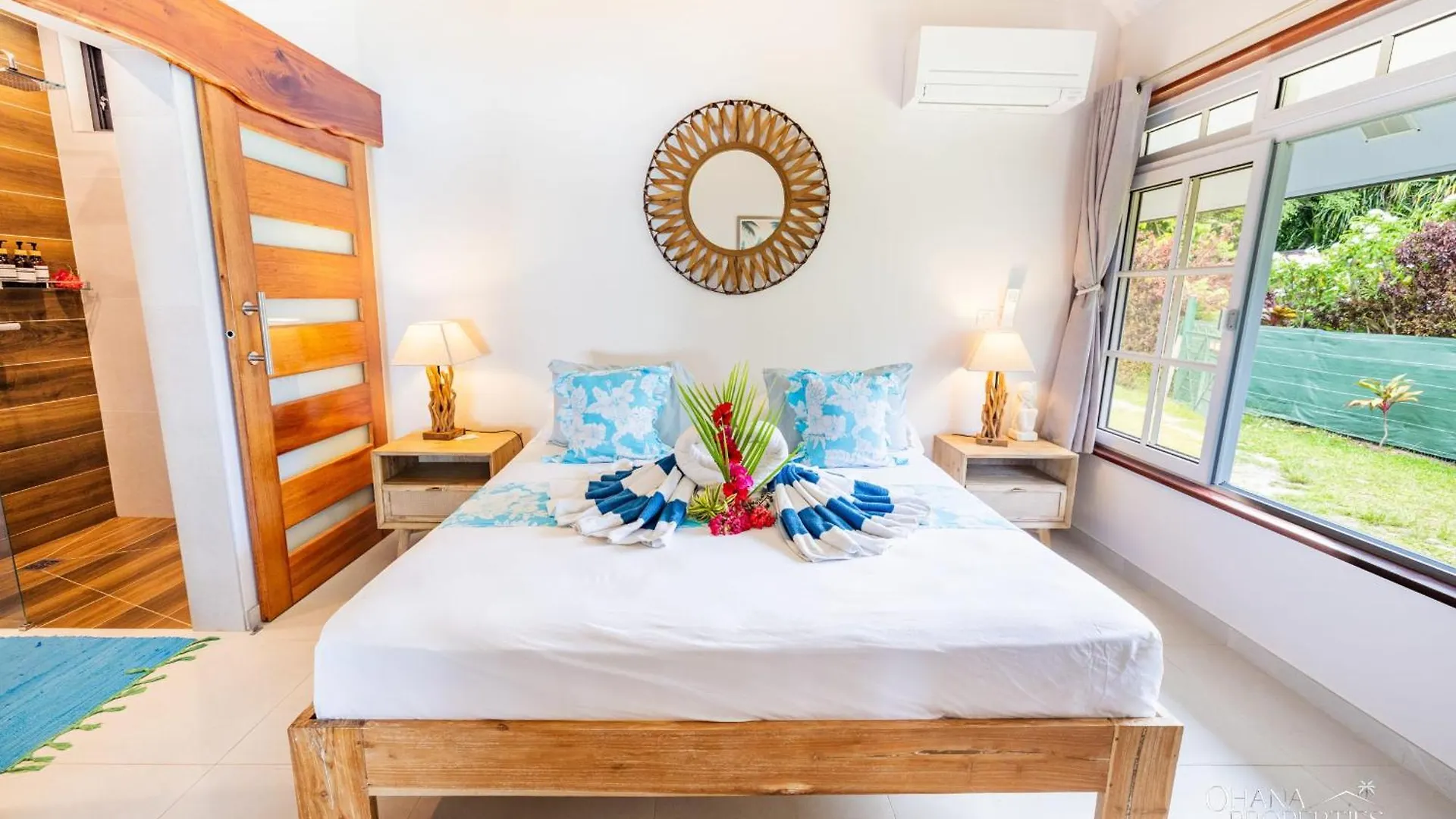 Villa Vanaki - Beautiful Beachfront Villa 4Br W Ac 무레아